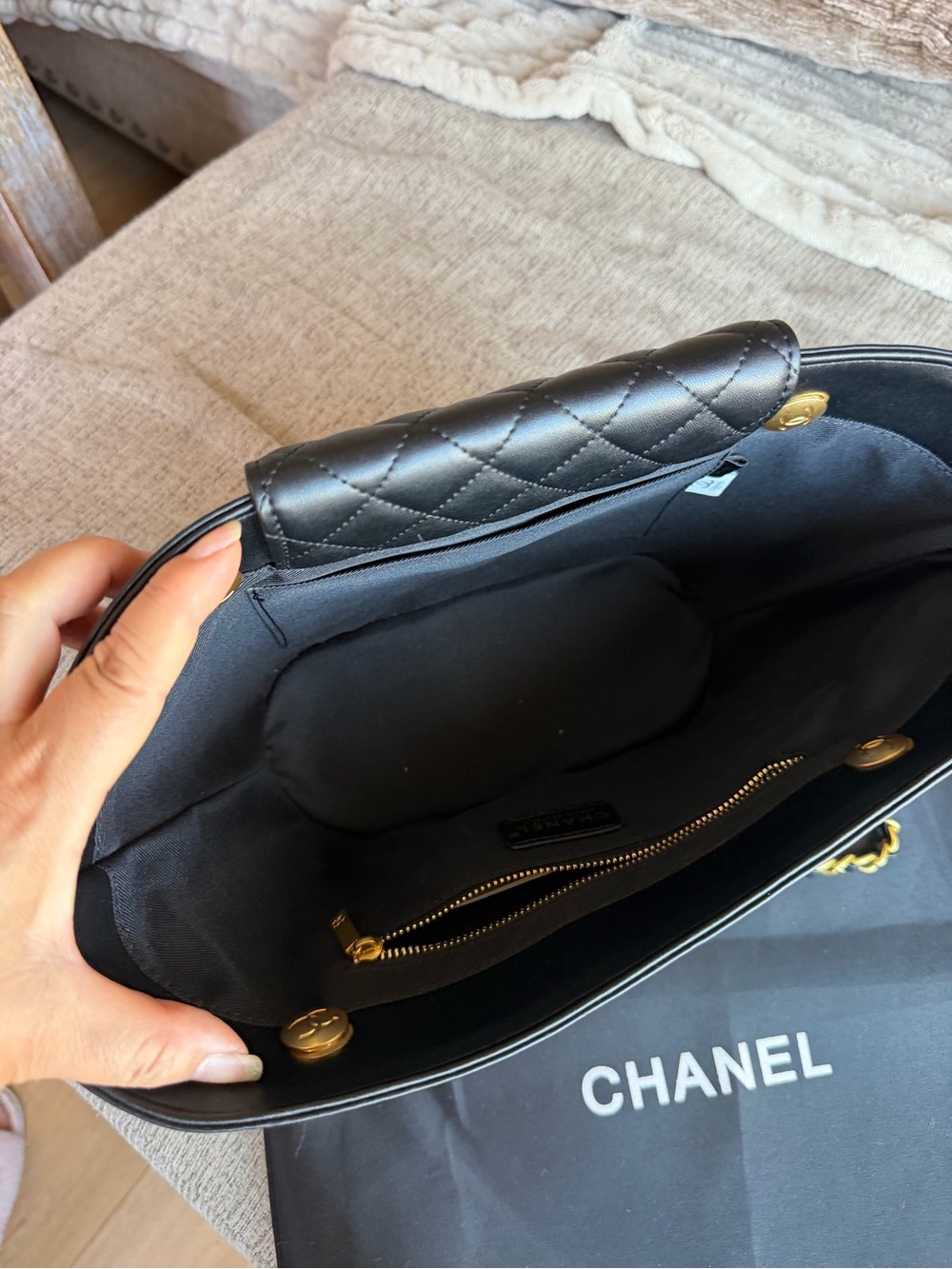 Chanel Logo Black Quilted Lambskin Flap and Straw Tote Bag - Picture 8 of 9